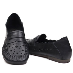 Formazione Pantofi dama perforati 8120 negru ID3339-NG